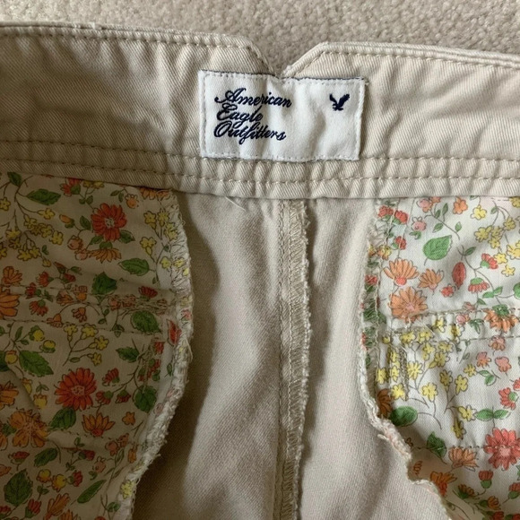 3/$25 American Eagle Outfitters, 100% Cotton, 2 R - Picture 10 of 15